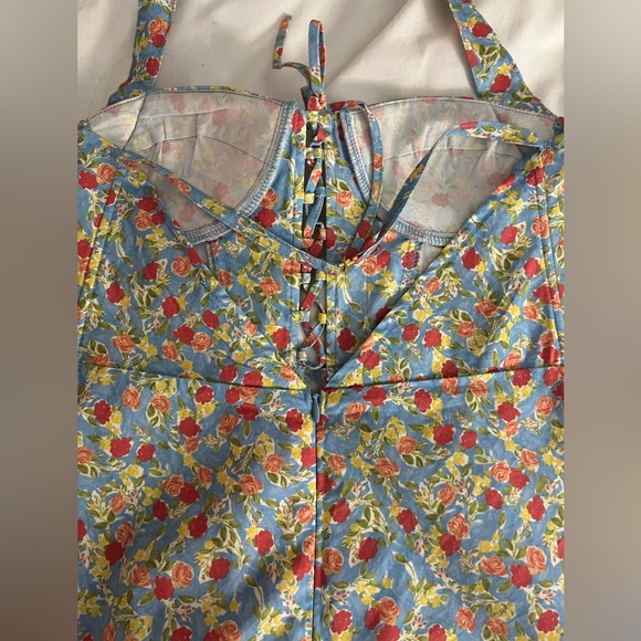 Beginning Boutique floral front corset dress - Picture 4 of 7